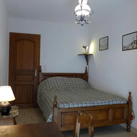Holiday home Maison Avec Piscine Privee Chauffee, Cheminee Et Activites A - Fr-1-611-106 *